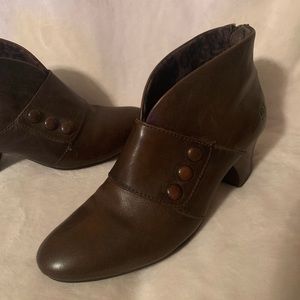 Genuine leather brown booties women’s size 7